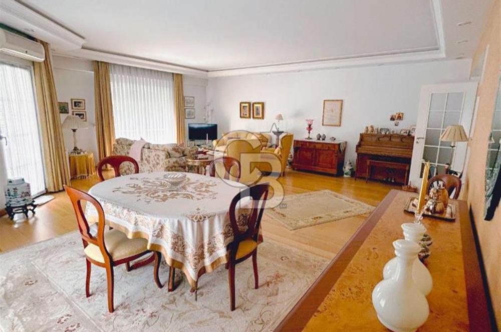 TÜTÜNCÜ MEHMET EFENDİ CAD. ÜZERİNDE 4+1 KÖŞE KONUMLU 280 m2 !!!