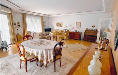 TÜTÜNCÜ MEHMET EFENDİ CAD. ÜZERİNDE 4+1 KÖŞE KONUMLU 280 m2 !!!