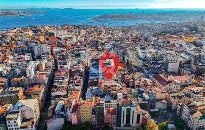TAKSİM MEYDANA YÜRÜME MESAFESİNDE GENİŞ CEPHELİ KOMPLE BİNA