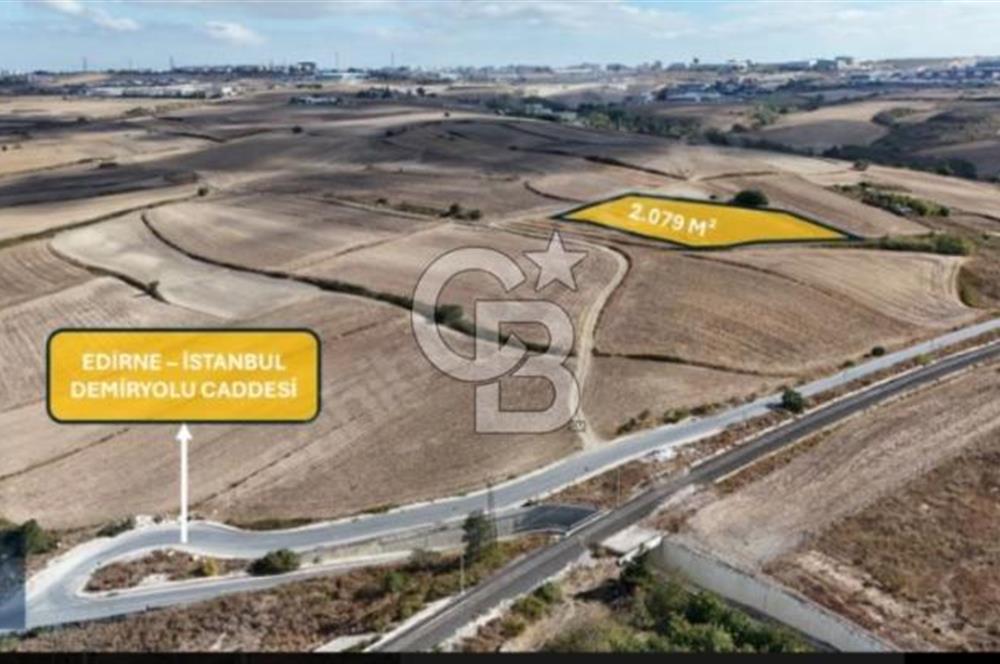 Yeşilbayırda İmara Yakın 2.079 m² Yatırımlık Tarla