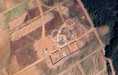 GEBZE MOLLAFENARİ AKVİRAN'DA 241 M2 TAPULU YOLA CEPHE HİSSELİ