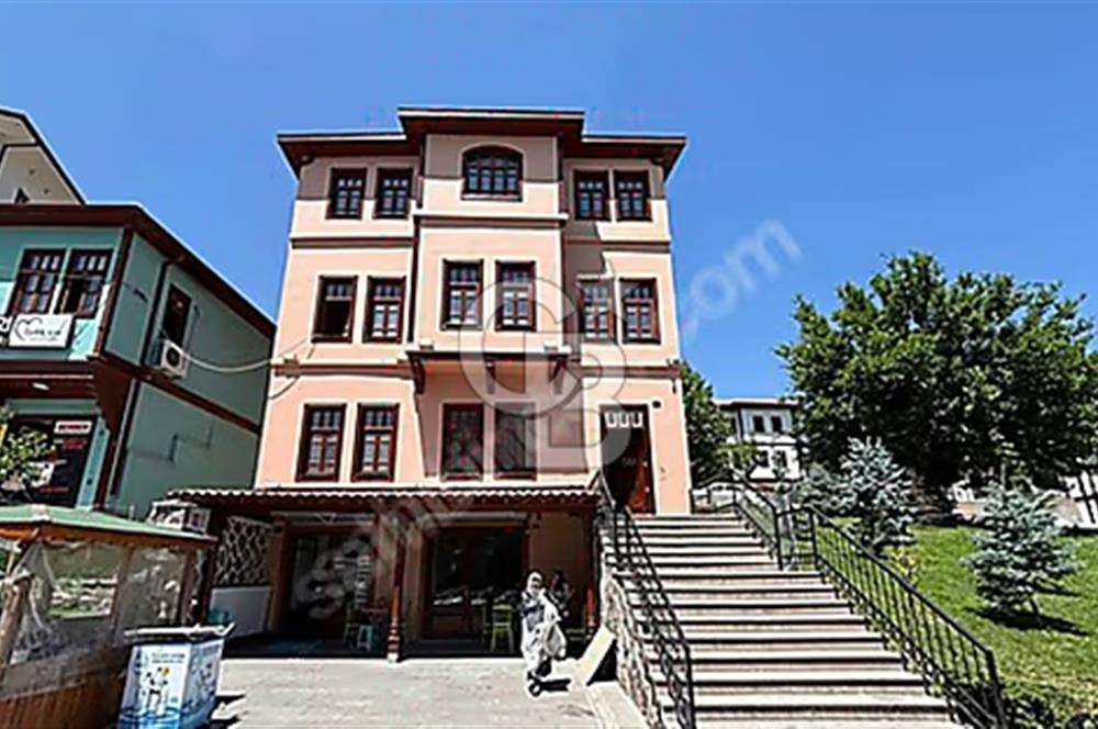 HACI BAYRAM'DA RESTORE EDİLMİŞ KONAK + 2 DÜKKAN