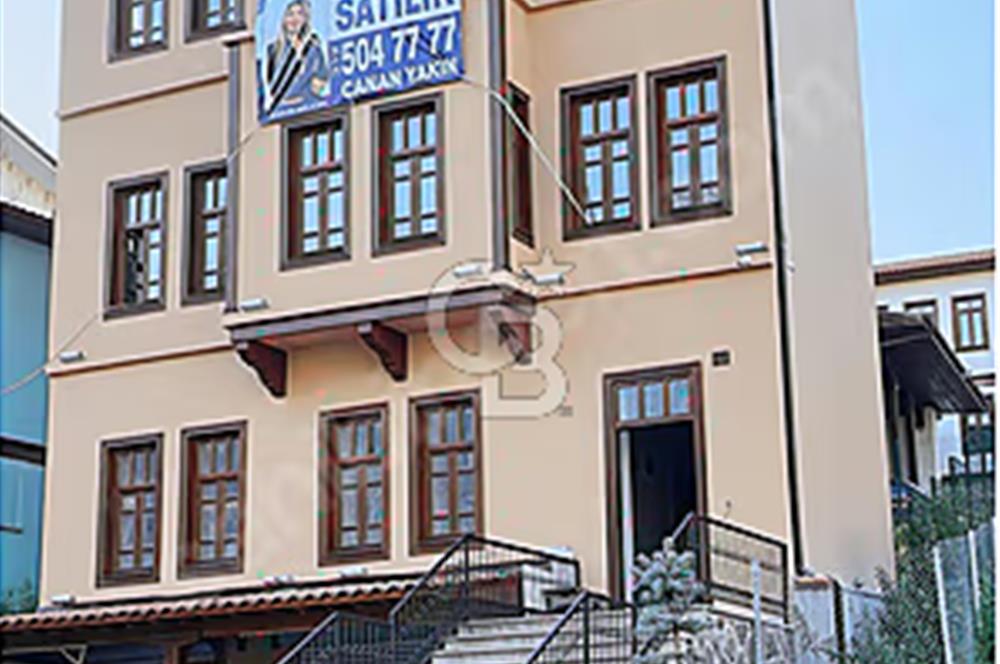 HACI BAYRAM'DA RESTORE EDİLMİŞ KONAK + 2 DÜKKAN