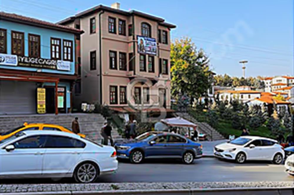 HACI BAYRAM'DA RESTORE EDİLMİŞ KONAK + 2 DÜKKAN