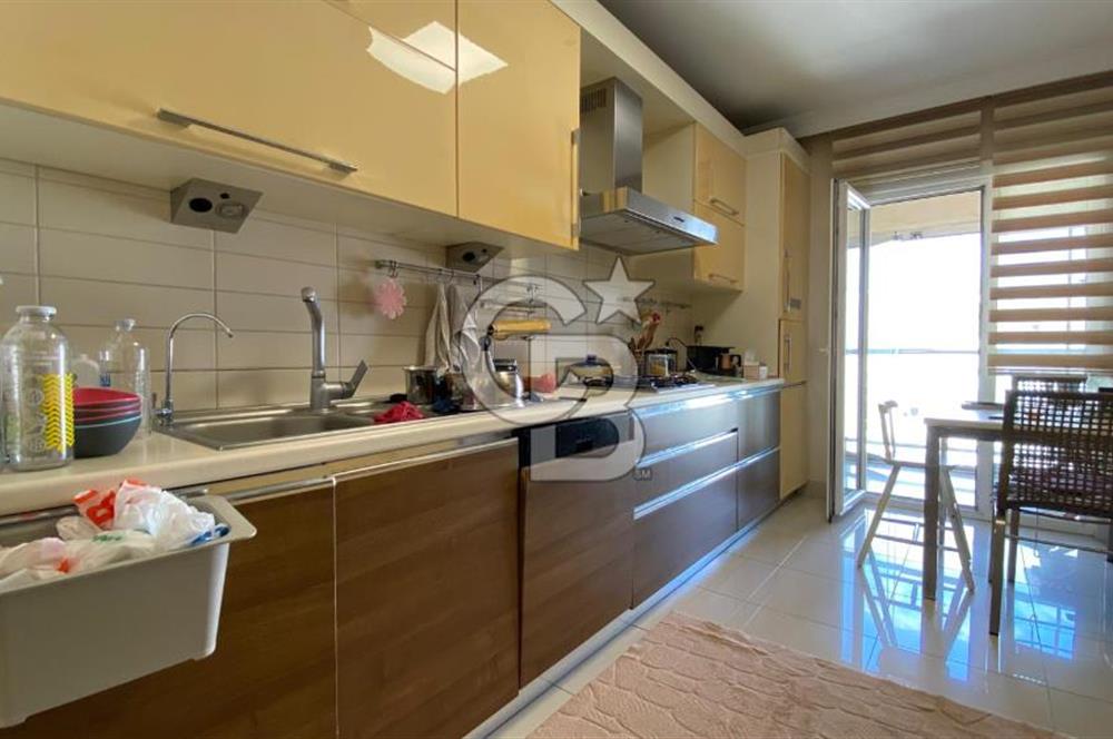 AVRUPA KONUTLARI TEM'DE 4,5+1 168 m² SATILIK DAİRE