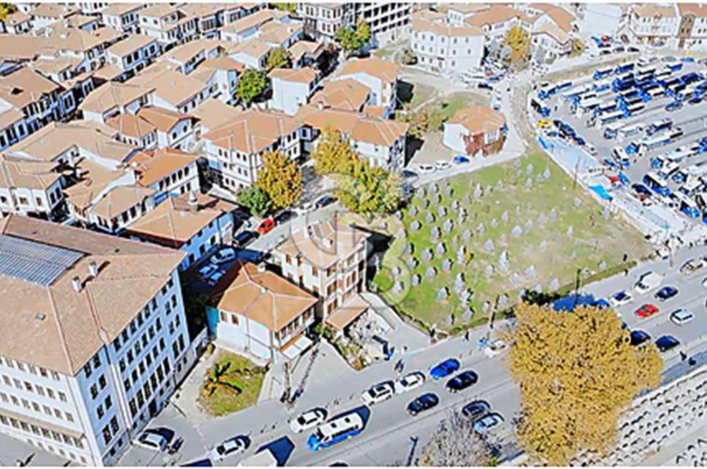 HACI BAYRAM'DA RESTORE EDİLMİŞ KONAK + 2 DÜKKAN