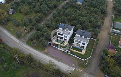 ÇINARCIK KARPUZDEREDE A+ KALİTE HAVUZLU MÜSTAKİL VİLLA