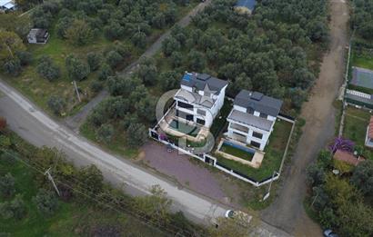 ÇINARCIK KARPUZDEREDE A+ KALİTE HAVUZLU MÜSTAKİL VİLLA