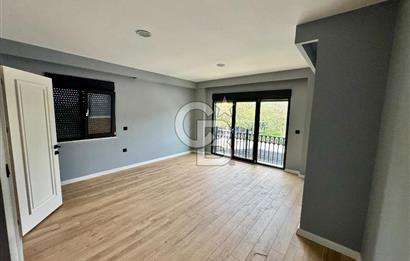 ÇINARCIK KARPUZDEREDE A+ KALİTE HAVUZLU MÜSTAKİL VİLLA