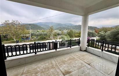 ÇINARCIK KARPUZDEREDE A+ KALİTE HAVUZLU MÜSTAKİL VİLLA