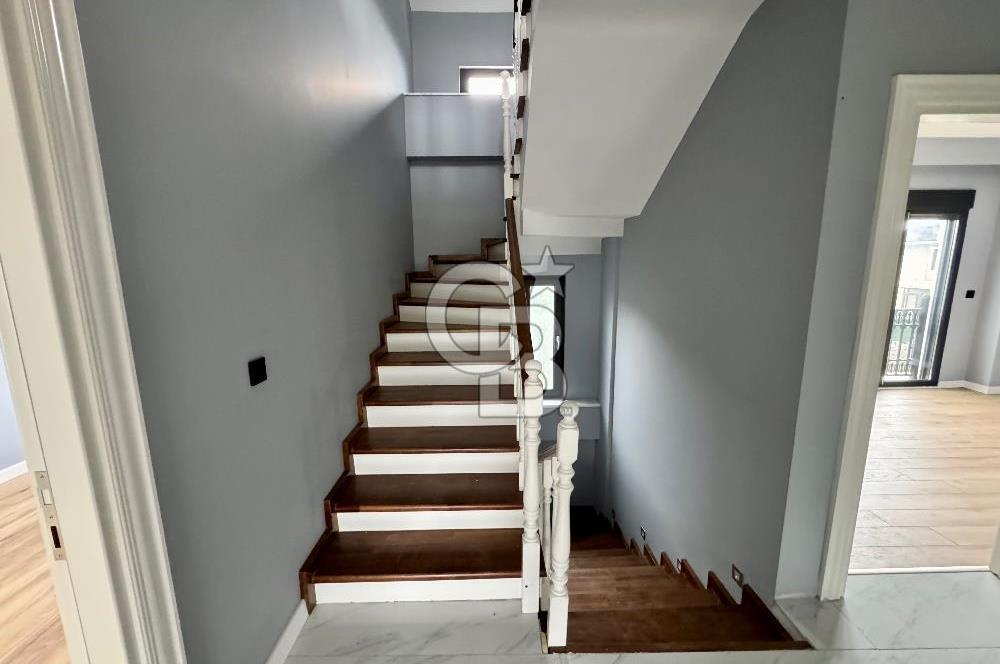 ÇINARCIK KARPUZDEREDE A+ KALİTE HAVUZLU MÜSTAKİL VİLLA