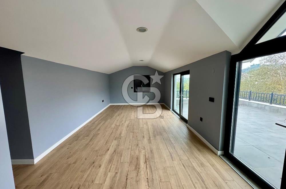 ÇINARCIK KARPUZDEREDE A+ KALİTE HAVUZLU MÜSTAKİL VİLLA