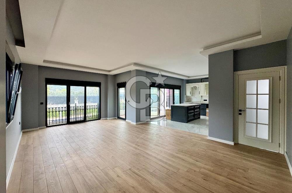 ÇINARCIK KARPUZDEREDE A+ KALİTE HAVUZLU MÜSTAKİL VİLLA