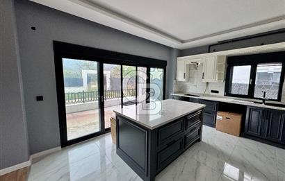 ÇINARCIK KARPUZDEREDE A+ KALİTE HAVUZLU MÜSTAKİL VİLLA