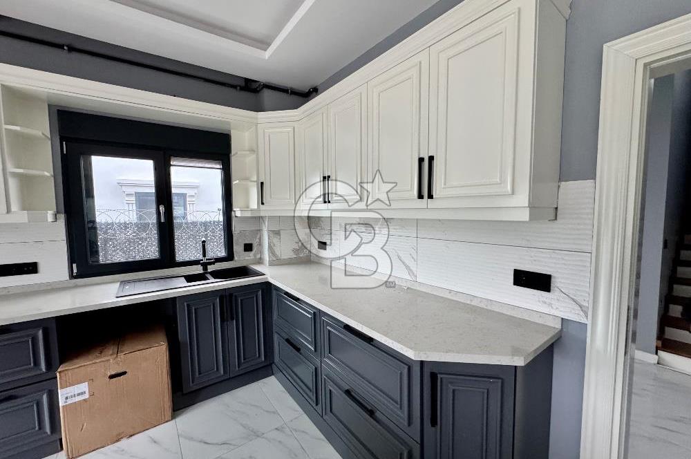 ÇINARCIK KARPUZDEREDE A+ KALİTE HAVUZLU MÜSTAKİL VİLLA