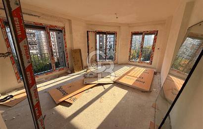 GÖZTEPE'DE SATILIK 4+1 105M2 SIFIR PROJE MARMARAY ÖNÜ