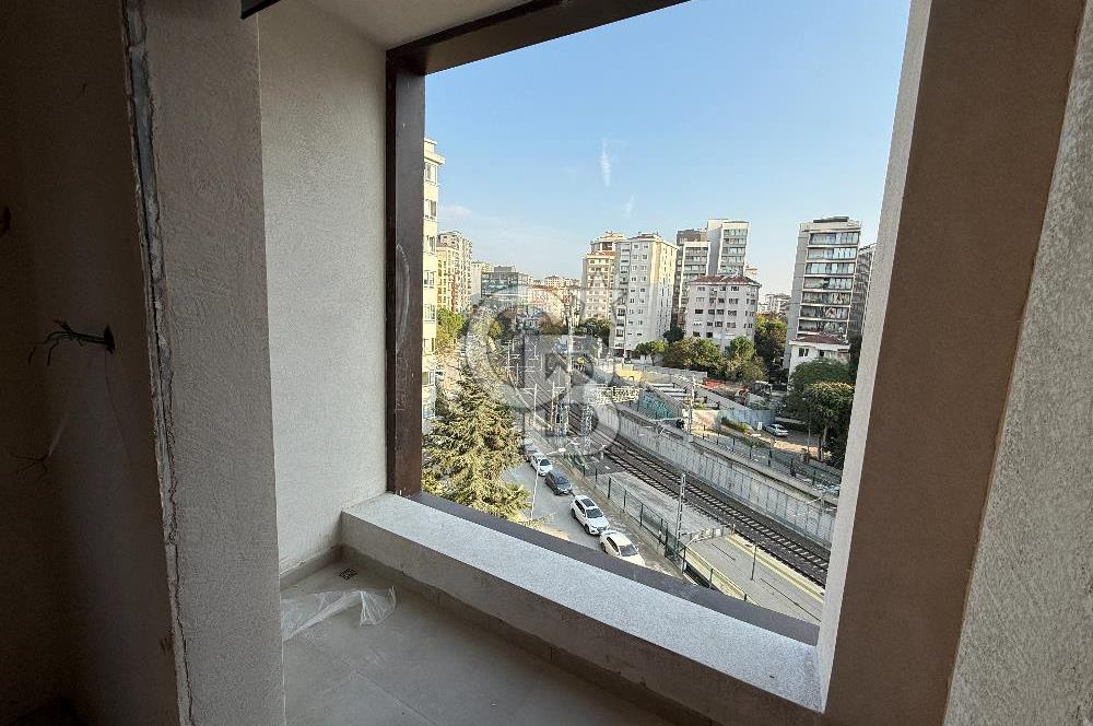 GÖZTEPE'DE SATILIK 4+1 105M2 SIFIR PROJE MARMARAY ÖNÜ