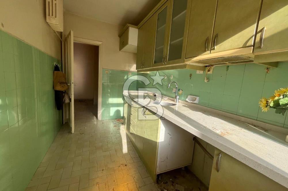 Göztepe Ihlamur Sokak 3+1 Balkonlu