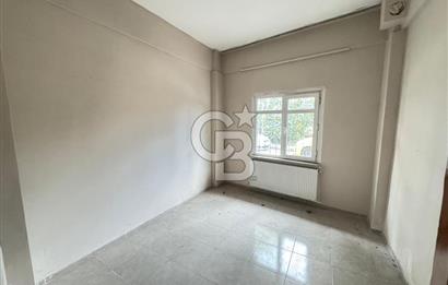 ATAŞEHİRDE AİLE APARTMANINDA, ULAŞIMI KOLAY 2+1 KİRALIK DAİRE