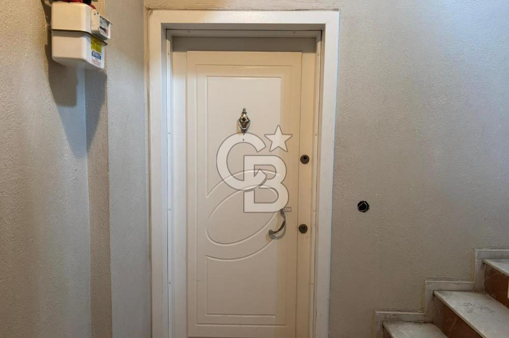 KARŞIYAKA ŞEMİKLER DE SATILIK 2+1 DAİRE