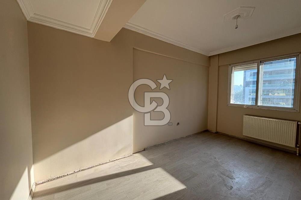 KARŞIYAKA ŞEMİKLER DE SATILIK 2+1 DAİRE