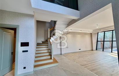 [CB SE7EN]SİTE İÇİNDE MÜSTAKİL HAVUZLU BAHÇELİ 6+2 TRİPLEX VİLLA