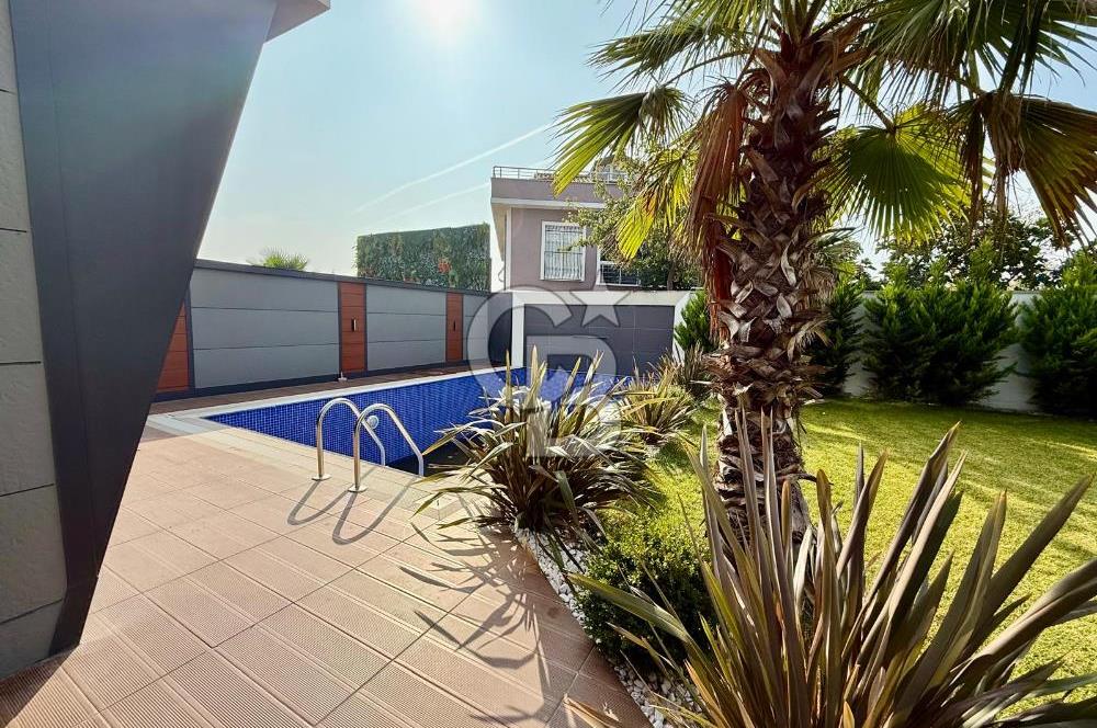 [CB SE7EN]SİTE İÇİNDE MÜSTAKİL HAVUZLU BAHÇELİ 6+2 TRİPLEX VİLLA