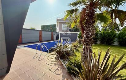 [CB SE7EN]SİTE İÇİNDE MÜSTAKİL HAVUZLU BAHÇELİ 6+2 TRİPLEX VİLLA