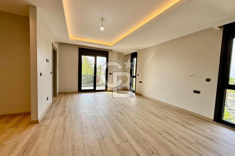 [CB SE7EN]SİTE İÇİNDE MÜSTAKİL HAVUZLU BAHÇELİ 6+2 TRİPLEX VİLLA