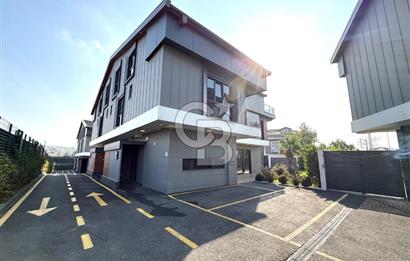 [CB SE7EN]SİTE İÇİNDE MÜSTAKİL HAVUZLU BAHÇELİ 6+2 TRİPLEX VİLLA