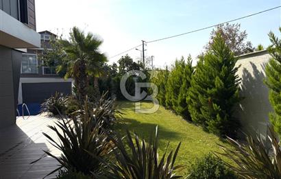 [CB SE7EN]SİTE İÇİNDE MÜSTAKİL HAVUZLU BAHÇELİ 6+2 TRİPLEX VİLLA