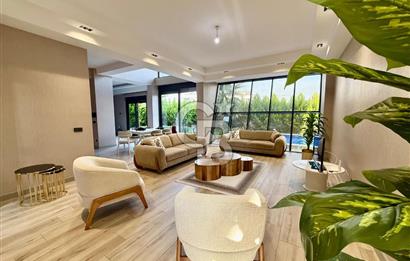 [CB SE7EN]SİTE İÇİNDE MÜSTAKİL HAVUZLU BAHÇELİ 6+2 TRİPLEX VİLLA