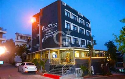 KUŞADASI KADINLAR DENİZİN'DE DENİZE 70 MT MESAFEDE SATILIK OTEL