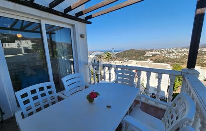 YALIKAVAK GERİŞ SOSYAL TESİSLİ SİTEDE DENİZ MANZARALI DAİRE