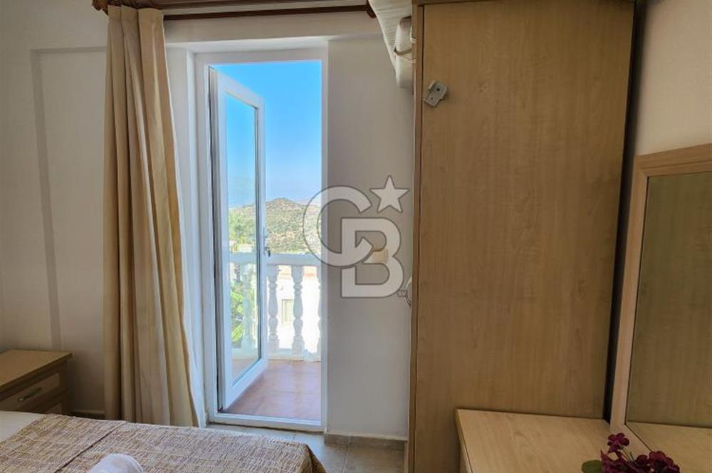 YALIKAVAK GERİŞ SOSYAL TESİSLİ SİTEDE DENİZ MANZARALI DAİRE