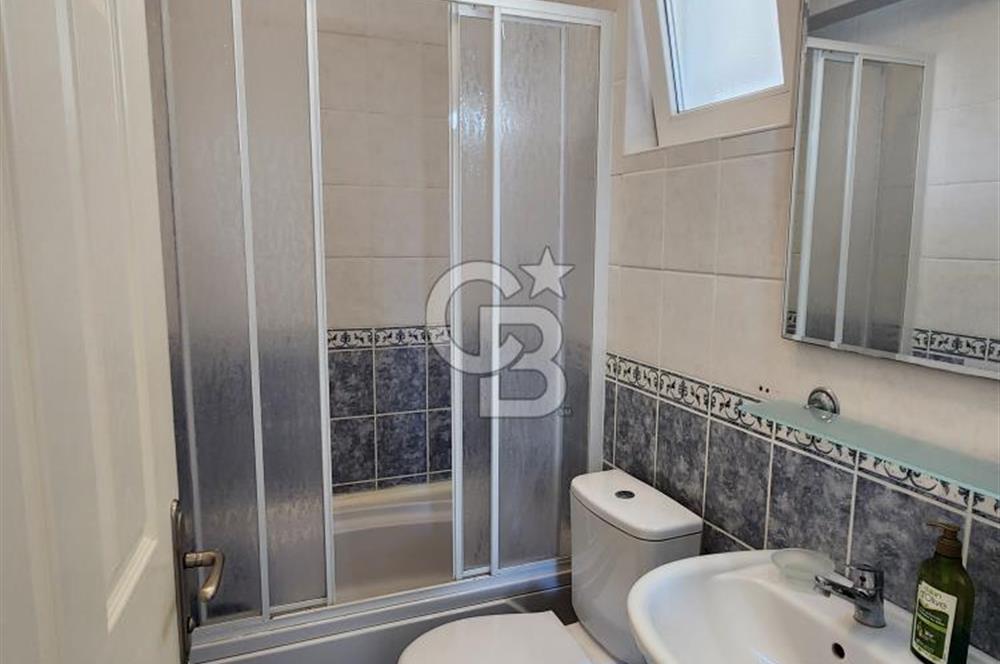 YALIKAVAK GERİŞ SOSYAL TESİSLİ SİTEDE DENİZ MANZARALI DAİRE