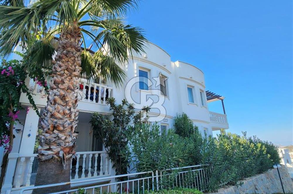 YALIKAVAK GERİŞ SOSYAL TESİSLİ SİTEDE DENİZ MANZARALI DAİRE