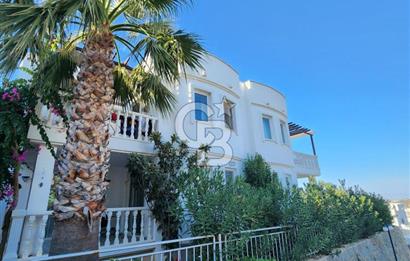 YALIKAVAK GERİŞ SOSYAL TESİSLİ SİTEDE DENİZ MANZARALI DAİRE