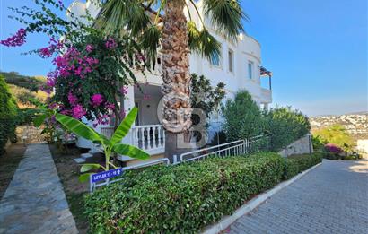 YALIKAVAK GERİŞ SOSYAL TESİSLİ SİTEDE DENİZ MANZARALI DAİRE