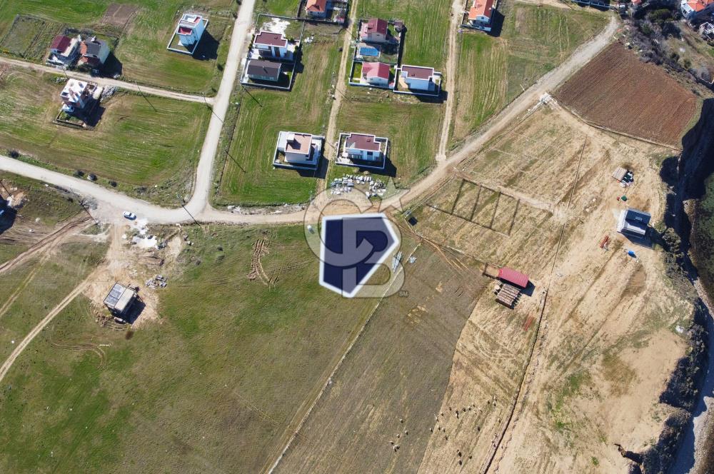 Çanakkale'de Önü Kapanmaz Deniz Manzaralı 511m² Villa Arsası