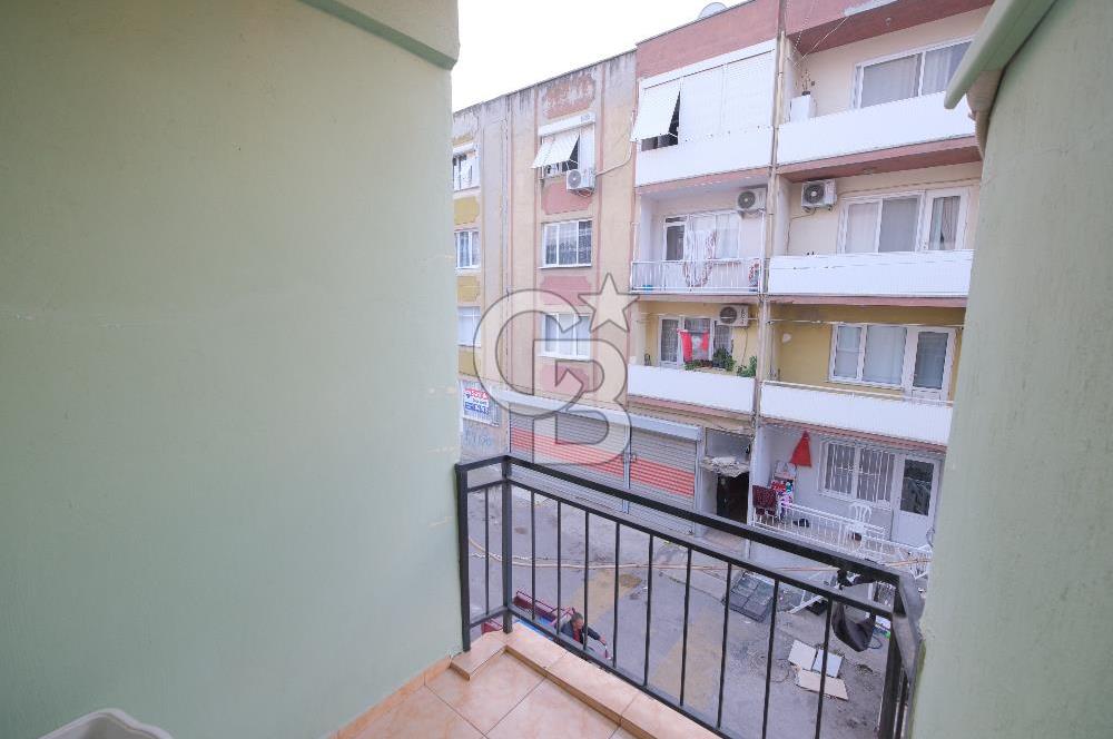 MENEMEN STADYUM CADDESİNDE SATILIK 3+1 ARA KAT DAİRE