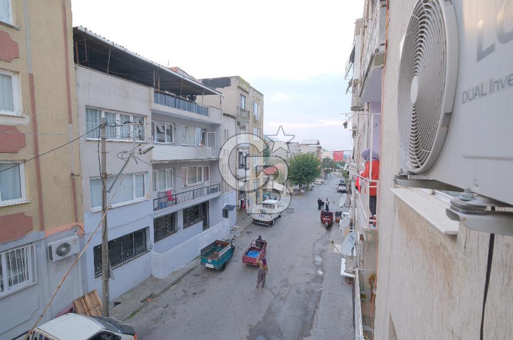 MENEMEN STADYUM CADDESİNDE SATILIK 3+1 ARA KAT DAİRE