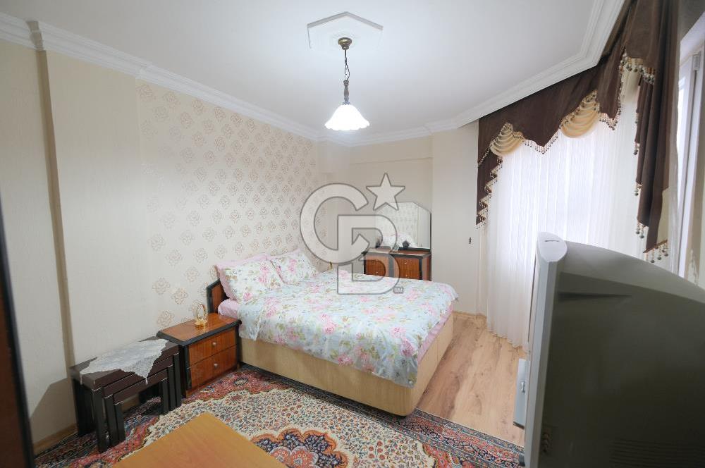 MENEMEN STADYUM CADDESİNDE SATILIK 3+1 ARA KAT DAİRE