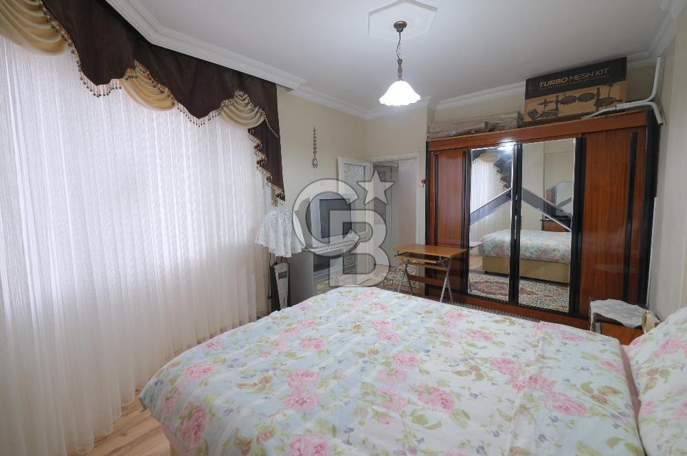 MENEMEN STADYUM CADDESİNDE SATILIK 3+1 ARA KAT DAİRE