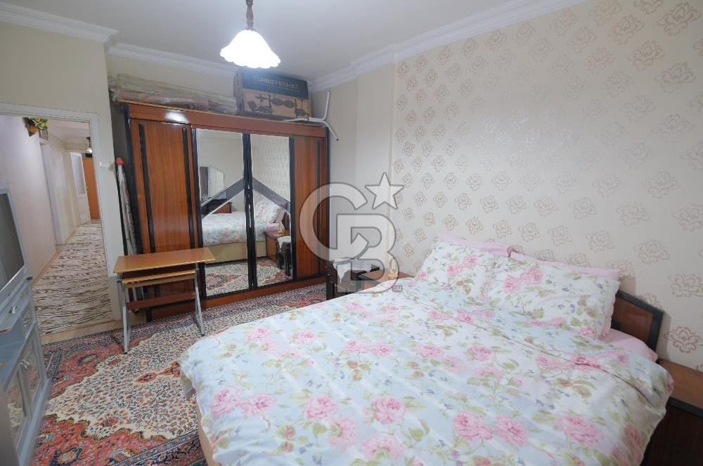 MENEMEN STADYUM CADDESİNDE SATILIK 3+1 ARA KAT DAİRE
