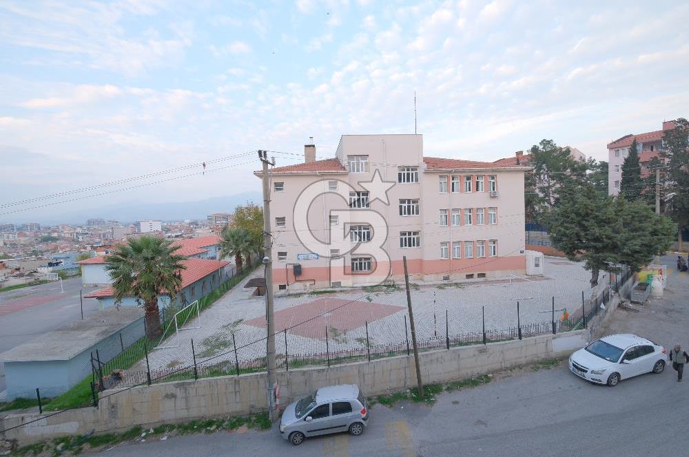 MENEMEN STADYUM CADDESİNDE SATILIK 3+1 ARA KAT DAİRE