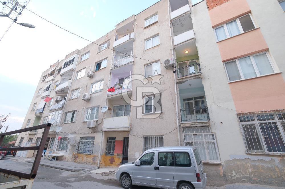 MENEMEN STADYUM CADDESİNDE SATILIK 3+1 ARA KAT DAİRE