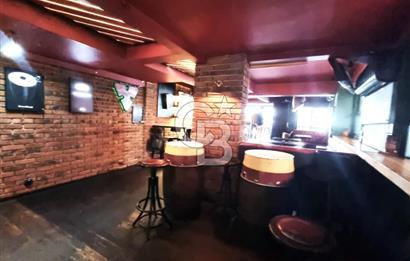 BOSTANLI'NIN KALBİNDE CADDE ÜZERİ SATILIK DÜKKAN....