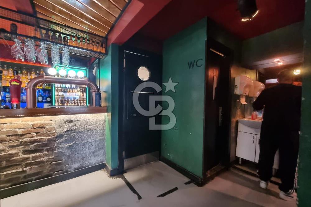 BOSTANLI'NIN KALBİNDE CADDE ÜZERİ SATILIK DÜKKAN....