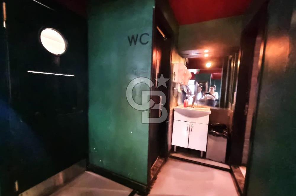 BOSTANLI'NIN KALBİNDE CADDE ÜZERİ SATILIK DÜKKAN....